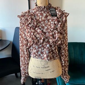 Floral Ruffle Top M